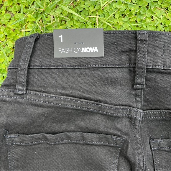 Fashion Nova Classic High Waisted Skinny Jeans size 1 high rise on trend new - Picture 6 of 7